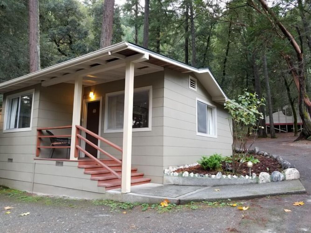 China Creek Cottages - photo 6