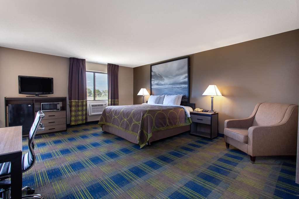 Super 8 by Wyndham Cromwell Middletown - photo 36