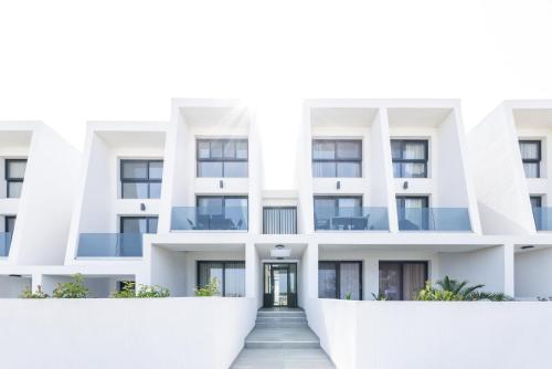 Sky Island House Design Maisonette Kallithea — 4-Star Luxury Hotel in Kallithea, Greece
