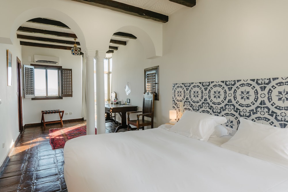 Hotel Castillo de Monda — Monda — photo 4