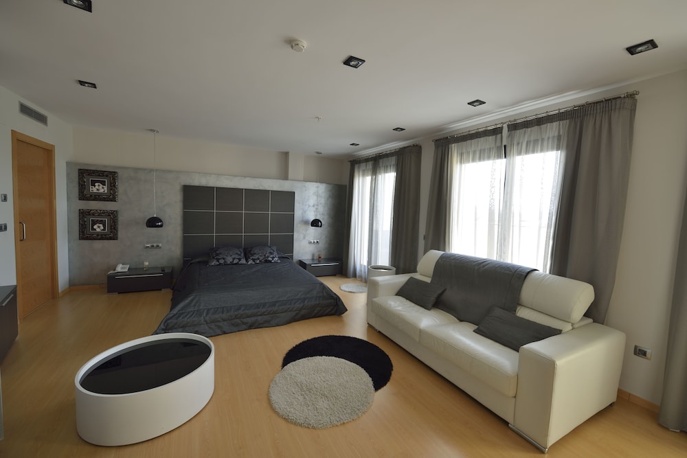 Hotel Ciutat D Amposta — Amposta