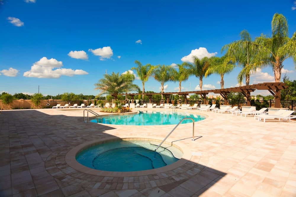 Cozy Decor 4BR at West Lucaya Resort WL8972 - photo 32