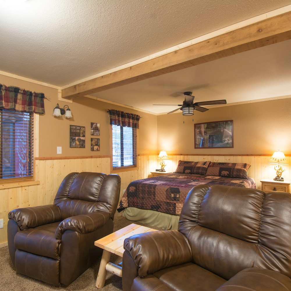 Upper Canyon Inn & Cabins - photo 97