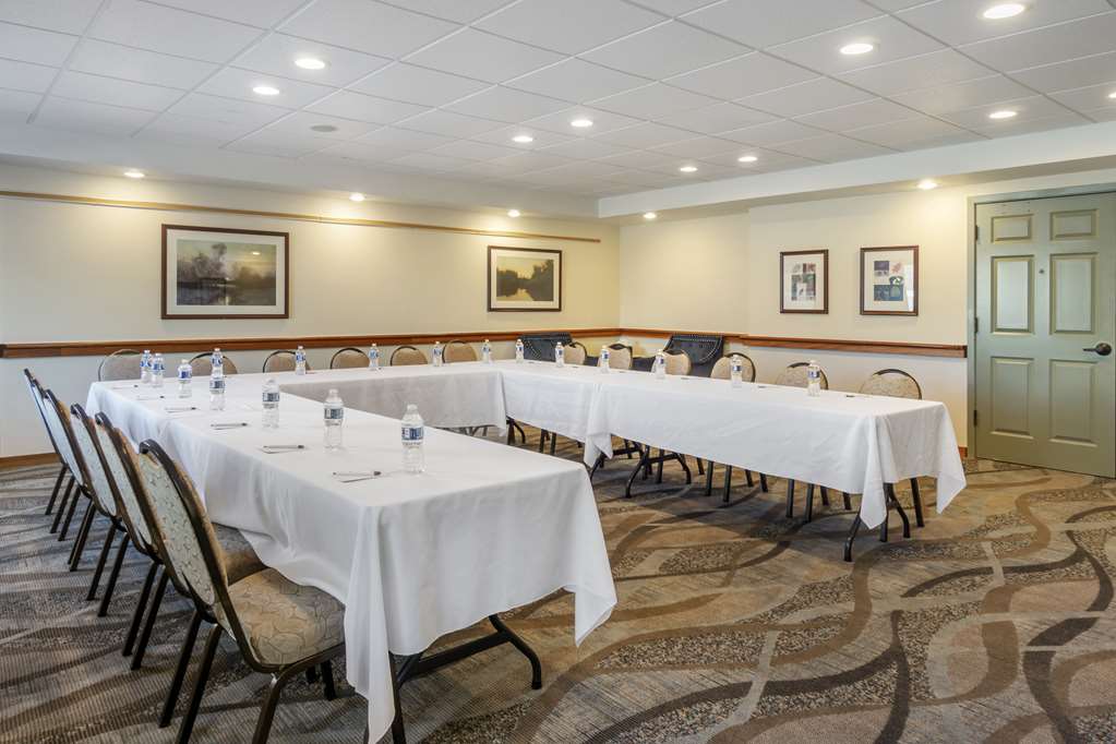 Best Western Plus Edmonds Harbor Inn - photo 48