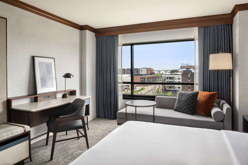 Hyatt Regency Coralville - photo 15