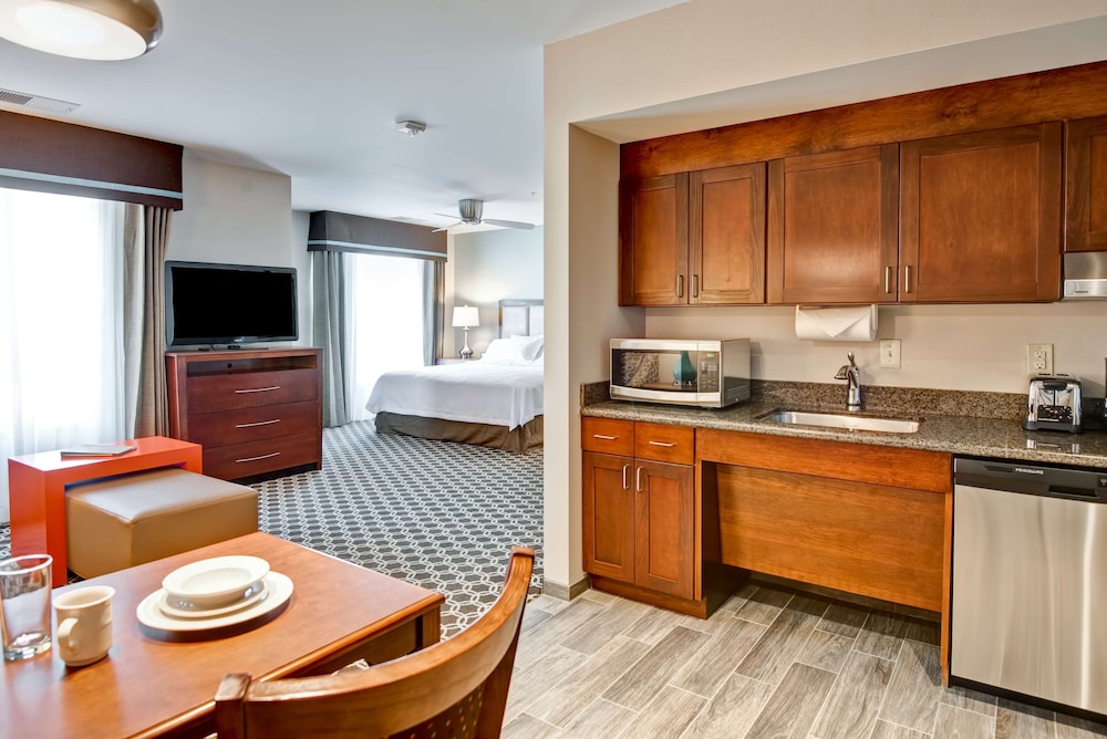 Homewood Suites by Hilton Greeley - photo 4