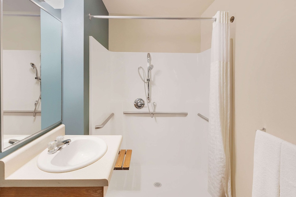 WoodSpring Suites Des Moines Pleasant Hill - photo 18