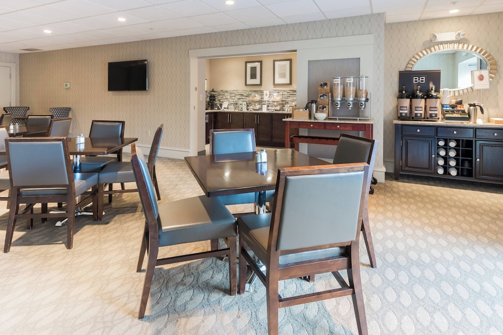 Fairfield Inn & Suites by Marriott Keene Downtown - photo 24
