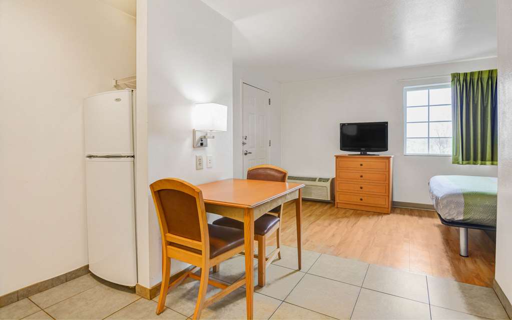 Studio 6 Opelika AL Auburn Al - photo 8