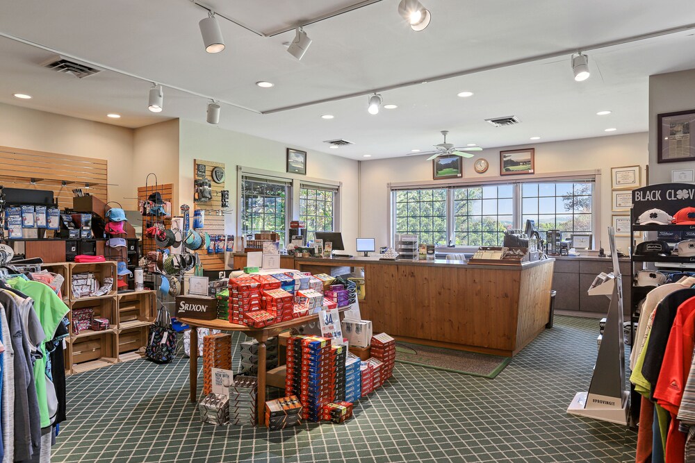 Penn National Inn - photo 13