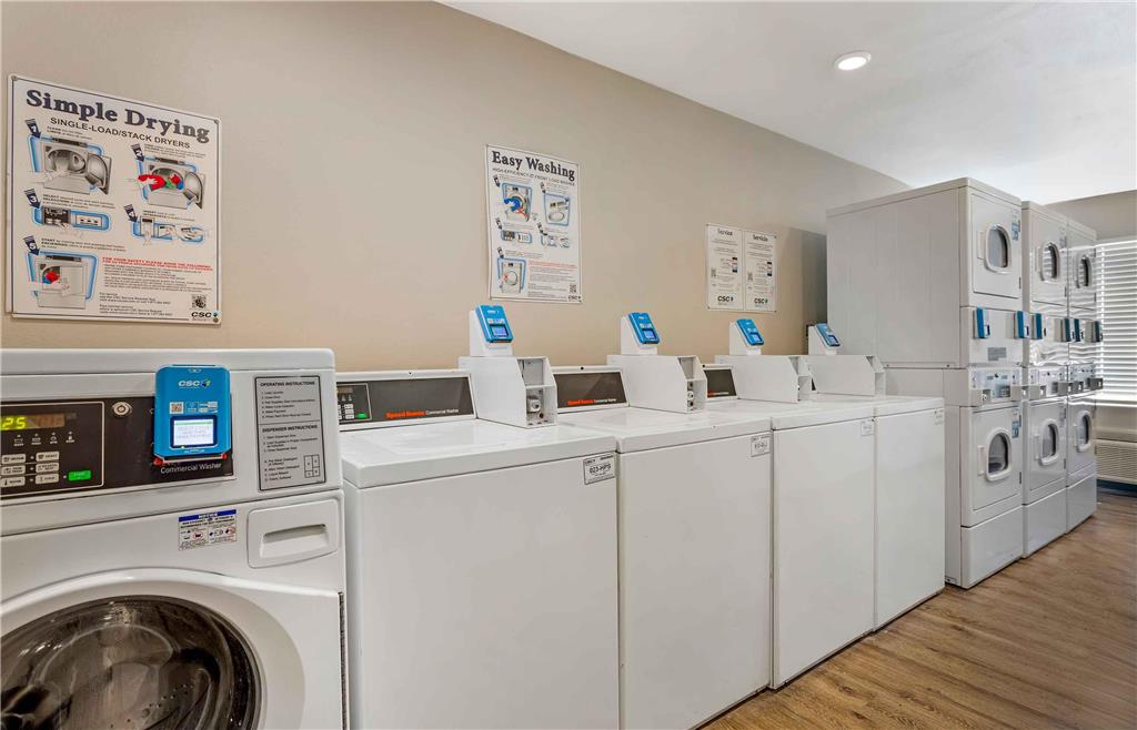 WoodSpring Suites Fort Myers Southeast - photo 30