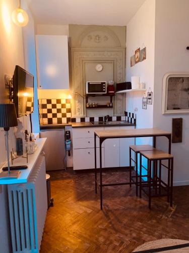 Escapade Girondine — hotel in Saint-Sulpice-Et-Cameyrac