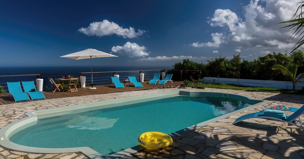 Kaz Ocean - carbon neutral hotel in Saint-Leu