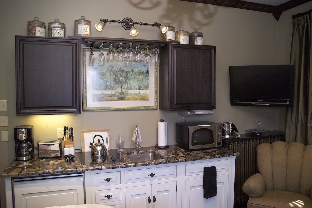 South Broadway Manor - photo 82