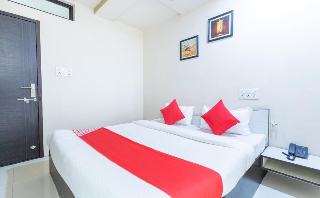 Oyo 42774 Hotel Topaz — Ratlam — photo 2