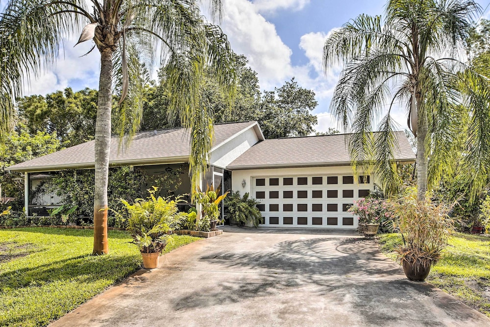 Updated Fort Myers Escape w Screened Lanai in Fort Myers, United States