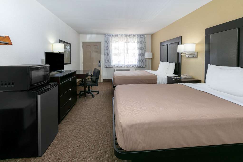 Days Inn by Wyndham Granbury - photo 19