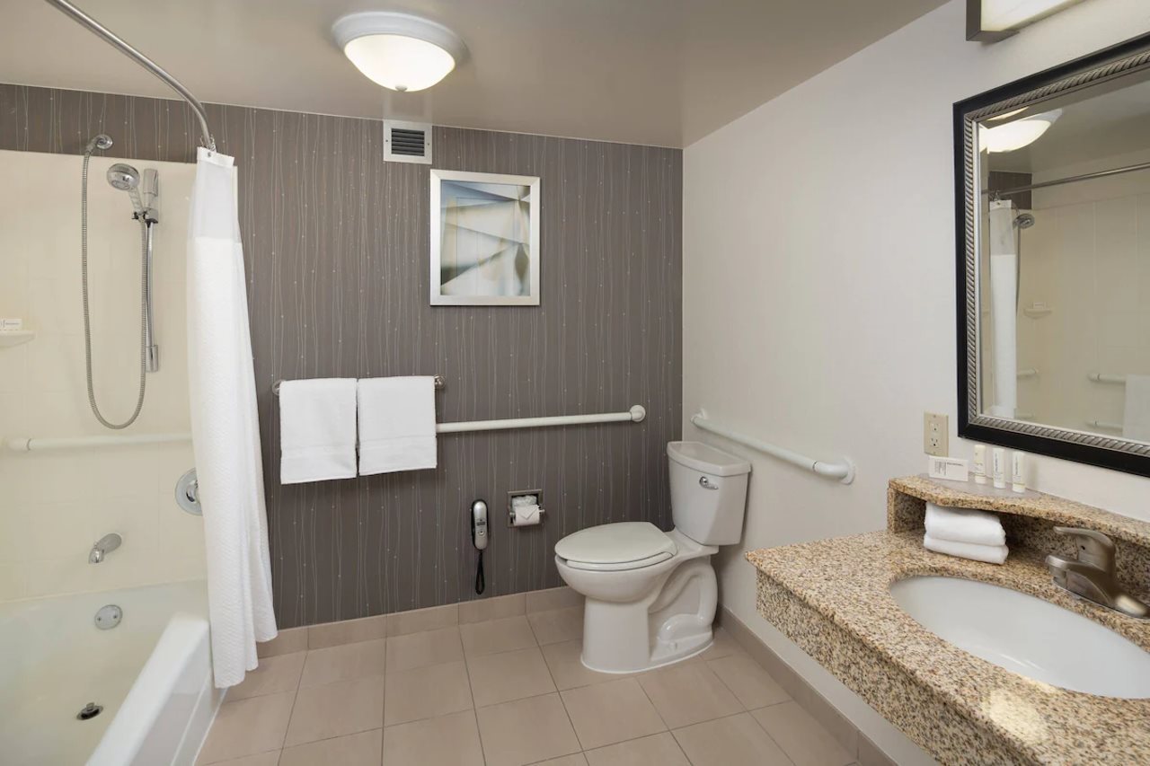 Courtyard by Marriott Chicago Wood Dale - photo 40