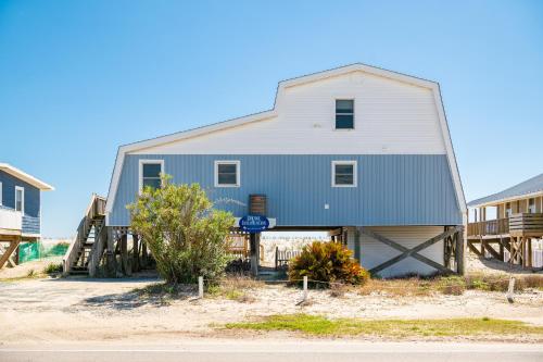 Divine Intervention by Oak Island Accommodations - photo 37