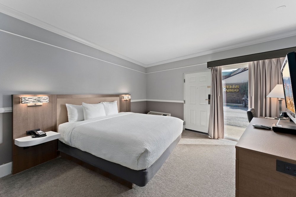 Sandpoint Hotel & Suites Downtown - photo 10