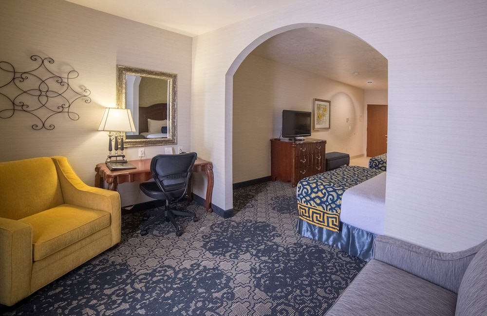 Best Western Plus Abbey Inn - photo 32