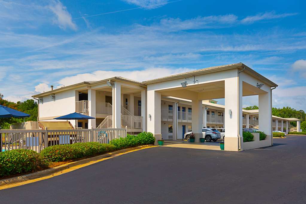 Motel 6 Albany GA - featured photo