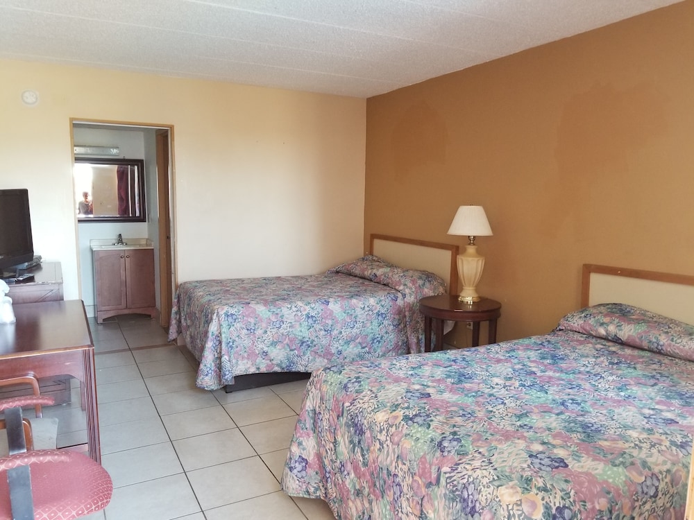 Cloud 9 Inn - photo 6