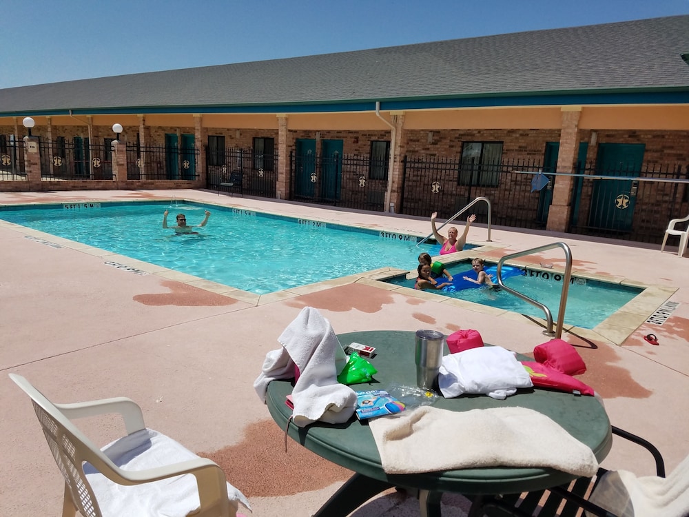 Quality One Motel - photo 19