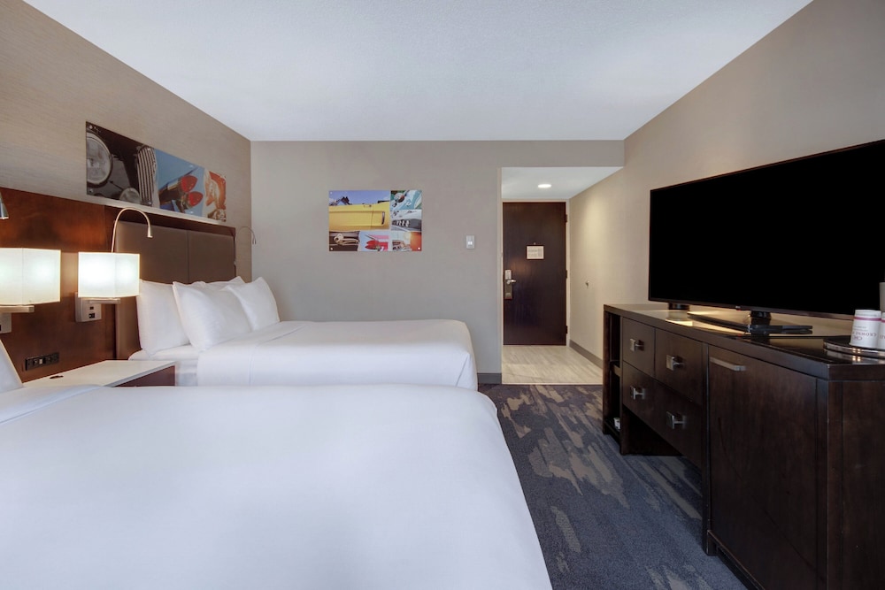 Crowne Plaza Auburn Hills by IHG - photo 31