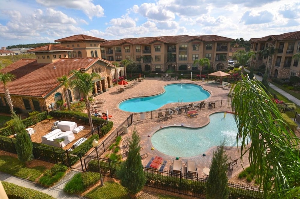 Bella Piazza 903 827 - last minute hotel in Davenport