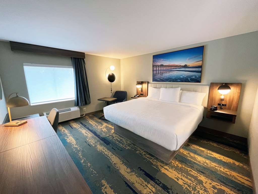 La Quinta Inn by Wyndham Columbia NE Fort Jackson - photo 16