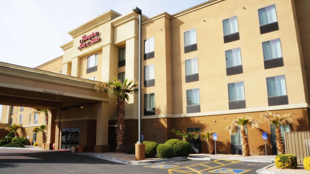 Hampton Inn & Suites Kingman - photo 37