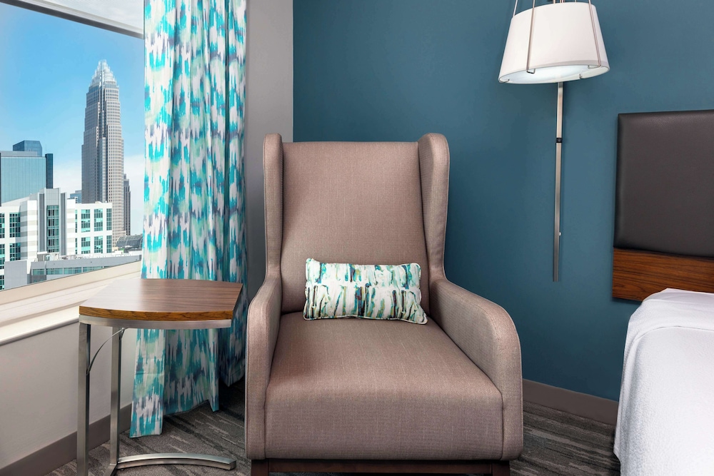Hilton Garden Inn Charlotte Uptown - photo 16