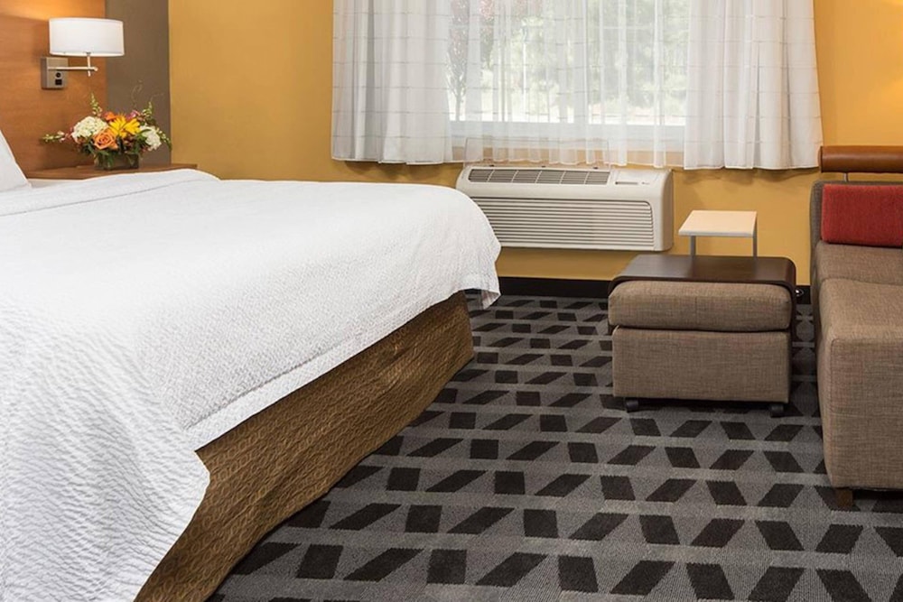 TownePlace Suites by Marriott Bend - photo 9