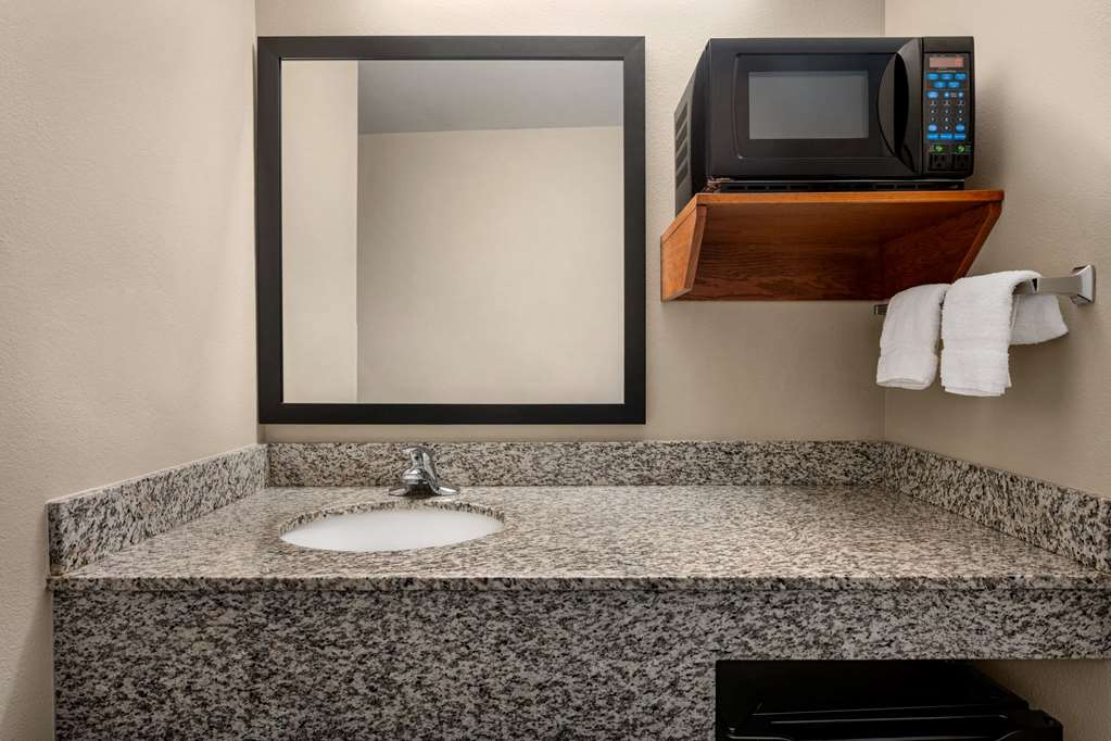 Baymont by Wyndham Fremont - photo 35