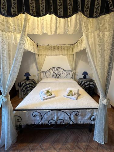 Villa Dunya — 4-Star Luxury Hotel in Montepulciano Stazione, Italy