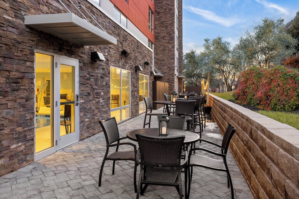 Holiday Inn Express & Suites Waynesboro East by IHG - photo 42