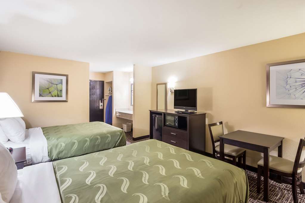 Quality Inn & Suites Caseyville St. Louis - photo 18