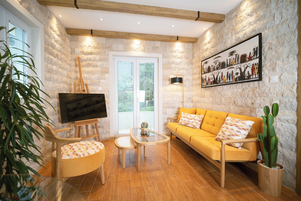 Apartments 42 North — 4-Star Luxury Hotel in Tivat, Montenegro