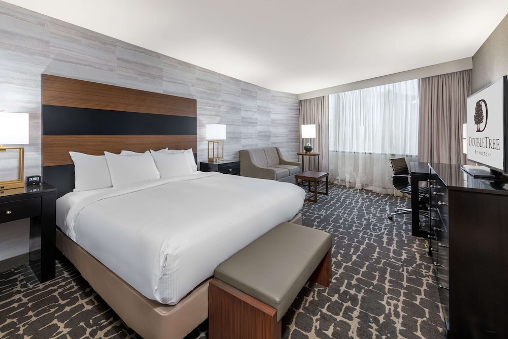 DoubleTree by Hilton Denver Aurora - photo 9