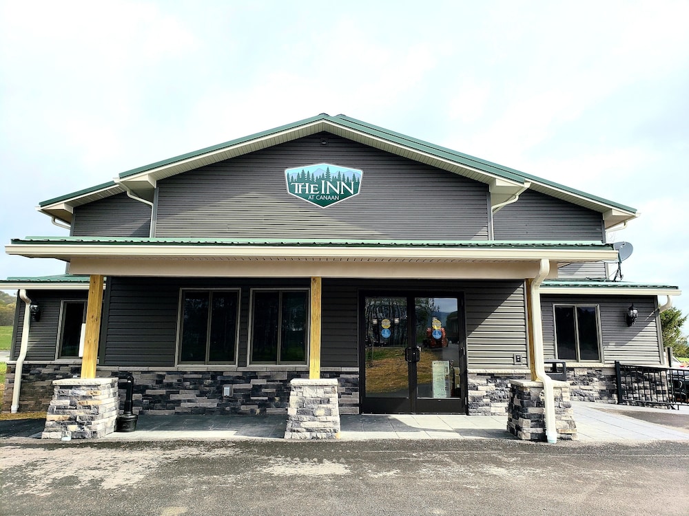 The Inn at Canaan - photo 18