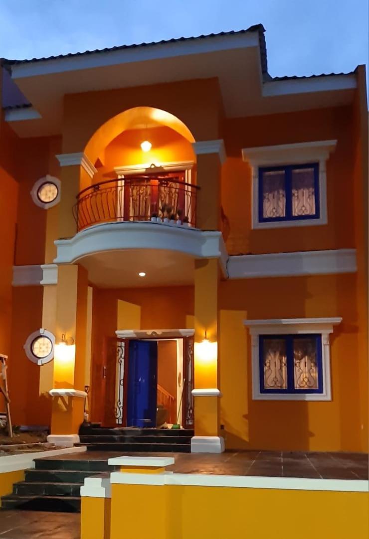 Orange Villa at Berastagi Resort C14 Jl Mimpin Tua in Berastagi, Indonesia