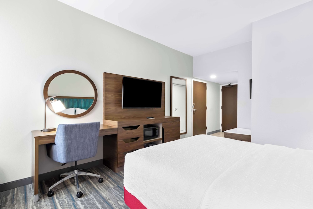Hampton Inn Washington - photo 14