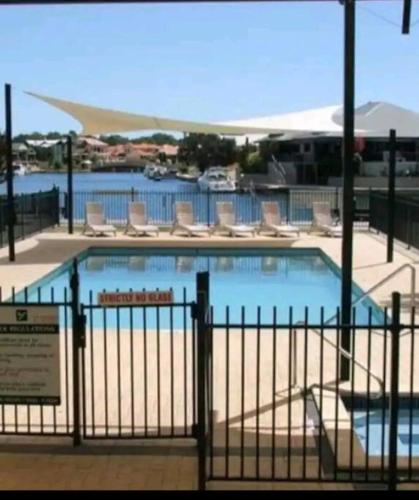 2 Bedroom Apartment In Resort Jetty Available — Mandurah