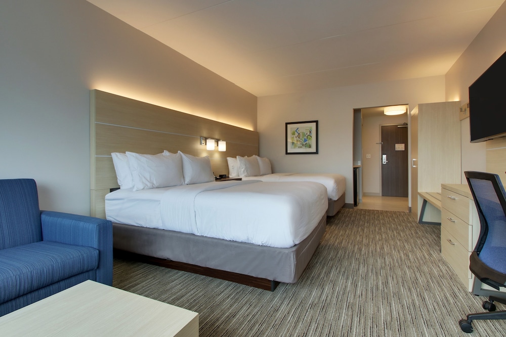 Holiday Inn Express and Suites Elizabethtown North an IHG Hotel - photo 4