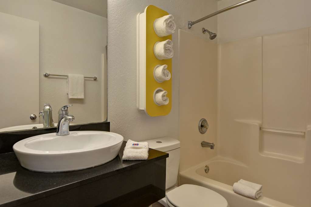 Motel 6 Cocoa Beach FL - photo 21