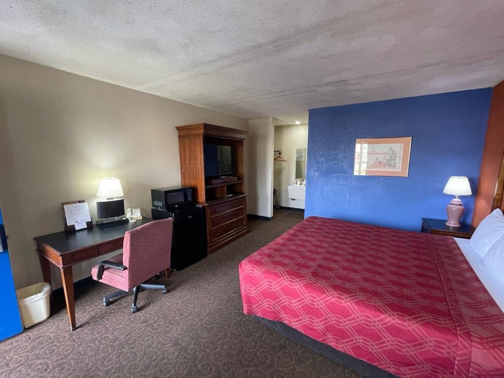 Knights Inn By Capital O Emporia I 35 - photo 28