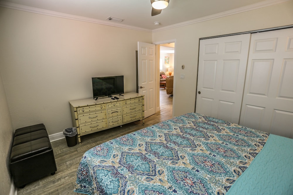 Coral by the Sea 3052 Sleeps 6 Walk to Beach - photo 11