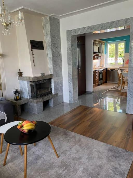 Sweet Home Cieplice Mountain View Apartament by the Main Park And Thermal Pools — 4-Star Luxury Hotel in Jelenia Gora, Poland