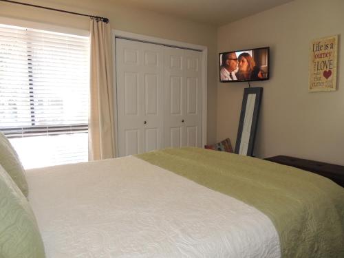 2 Bedrooms 2 Bathrooms Sleeps seven Bikes & Beach Gear included - photo 14